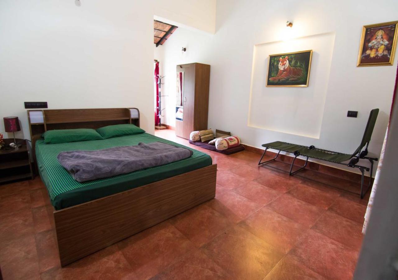 Wanders In Travel Company Hotel Madikeri Exterior foto